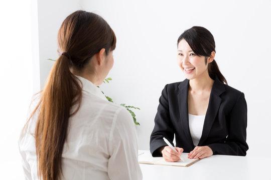 転職しやすい時期とは？採用されやすい月やボーナス・税金との関係も
